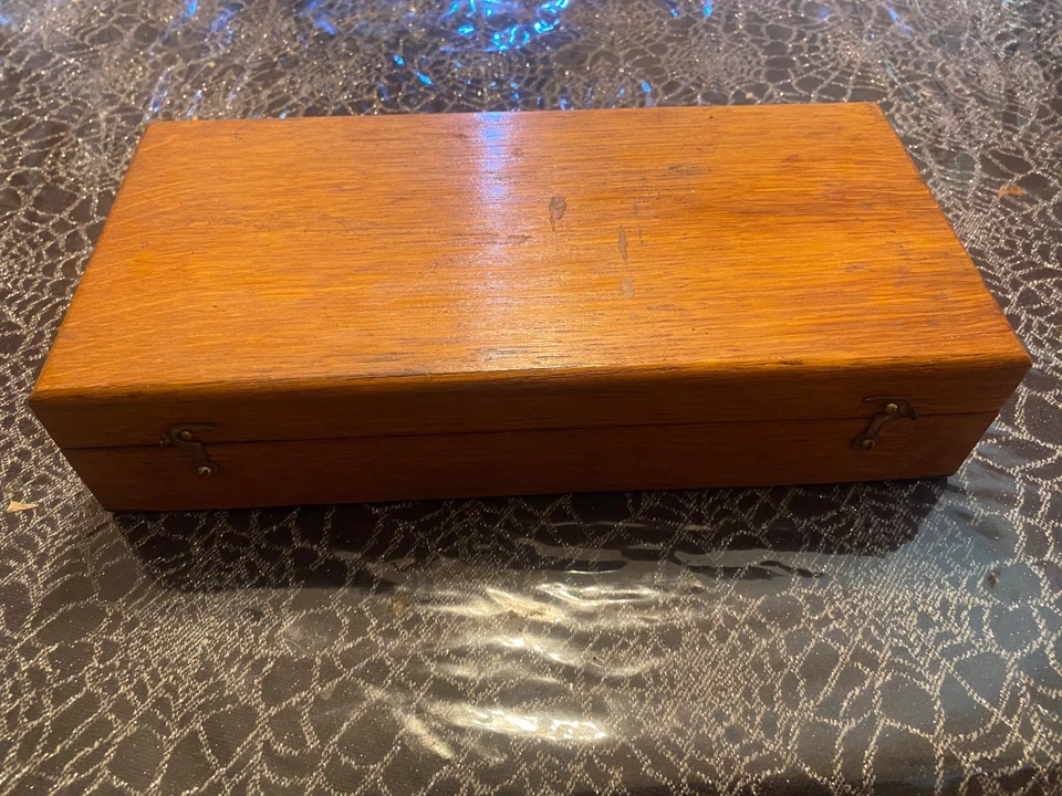 Antiguo taladro de trepanación quirúrgica Foto 1 de 2