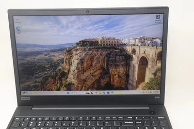 Portátil Lenovo E590 Intel Core i7 8va generación 16 GB RAM 512 GB NVMe Win 11 Pro Foto 1 de 4