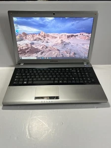 Samsung NP-RV515 AMD E450 8GB Ram 500GB HDD Radeon Hd Graphics Windows 10 Laptop - Picture 1 of 17