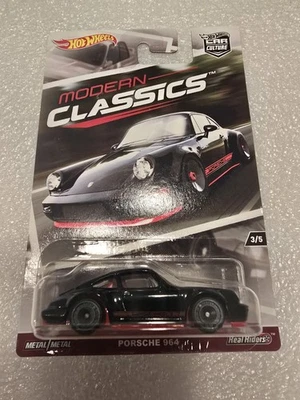 Hot Wheels 2017 Premium Car Culture Modern Classics Porsche 964 - Image 1 of 4