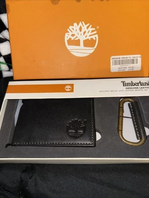 Timberland Mens Leather Bifold Wallet with Leather Wrapped Key FOB New/Box Tag - Image 1 of 2
