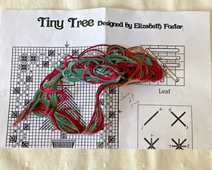 Kit de árbol pequeño muestreador de punto de cruz contado Elizabeth Foster incluye fibras - Imagen 1 de 4