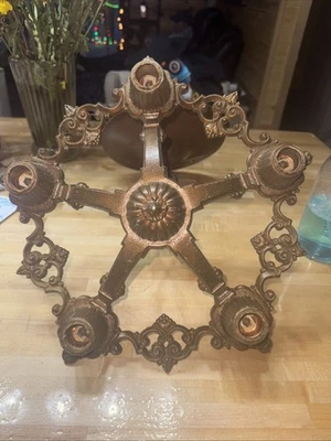 Lámpara de techo antigua vintage de diseño Art Deco de Riddle Co. años 20 6 luces Foto 1 de 4