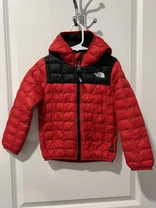 The North Face Full Zip Jacket Toddler Red/Black Size 4T Thermalball Eco Hooded - Picture 1 of 9