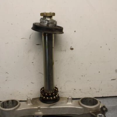 01-03 SUZUKI GSXR600 HORQUILLA DELANTERA ABRAZADERA INFERIOR TRIPLE ÁRBOL VÁSTAGO 51410-39F00 BB633 Foto 1 de 4