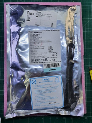 Xilinx XC2C64A CoolRunner-II CPLD (Lot of 60 Pieces) - Image 1 of 3