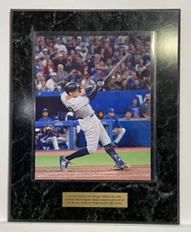 Aaron Judge 61st Home Run 8x10 photo plaque with engraved nameplate Yankees Cover
