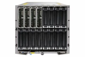 Dell PowerEdge M1000E Chassis W/ 4x M630 Server 2x E5-2603v3 16GB Ram 2x HDD Bay - Picture 1 of 1