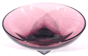 VINTAGE 6" X 2" AMETHYST GLASS CANDY DISH VERY BEAUTIFUL MINT! - Picture 1 of 2