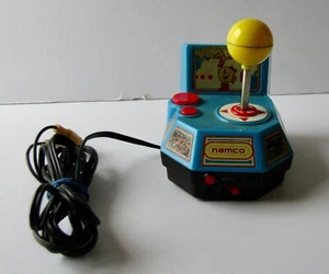 2004 Plug N Play TV Game Ms. Pac-Man Namco Jakks Pacific Tested Works - Picture 1 of 6