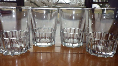 Vasos de jugo de vidrio transparente fondo con paneles 4 7 onzas fondo pesado Foto 1 de 4