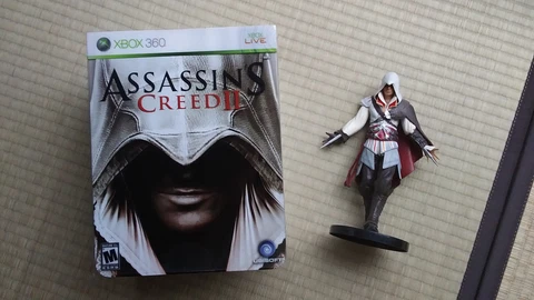 Assassins Creed II 2 Collector's Edition 9'' Ezio Statue Figure Figurine w/ Tin Cover