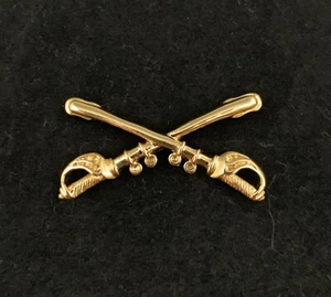 ☀️U.S. Armee Gold Kavallerie gekreuzte Säbel, Militärmütze Reversnadel, Medium 1-1/2 - Bild 1 von 6