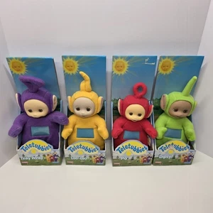 Juego de 4 muñecas de peluche Teletubbies 1998 vintage - Tinky Winky, Laa-Laa, Po & Dipsy - Imagen 1 de 10
