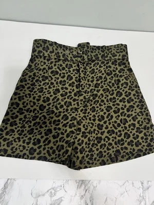 Pantalones Cortos Zara Mujer Ajustables Cinturón Leopardo Oliva Negro Estampado Piernas Anchas Talla M  Foto 1 de 4
