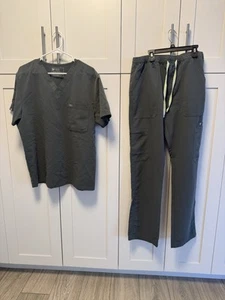 FIGS Scrub Set Women's Top and Pants Size Large L Olive Army Green EUC - Picture 1 of 7