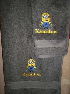 Juego de toallas de baño y mano personalizadas Minion de 2 piezas Minion tu elección de color  Foto 1 de 4