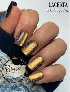 Prensado de álamo rojo en las uñas - Lacerta - ACRÍLICO - corto - escuadrón - ojo de gato amarillo brillante - Imagen 1 de 3