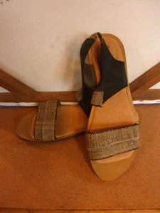 EL NATURALISTA BLACK LEATHER&TEXTILE STRAPPY FLAT SANDALS    WMN SZ. EU 40  NWOB - Picture 1 of 4