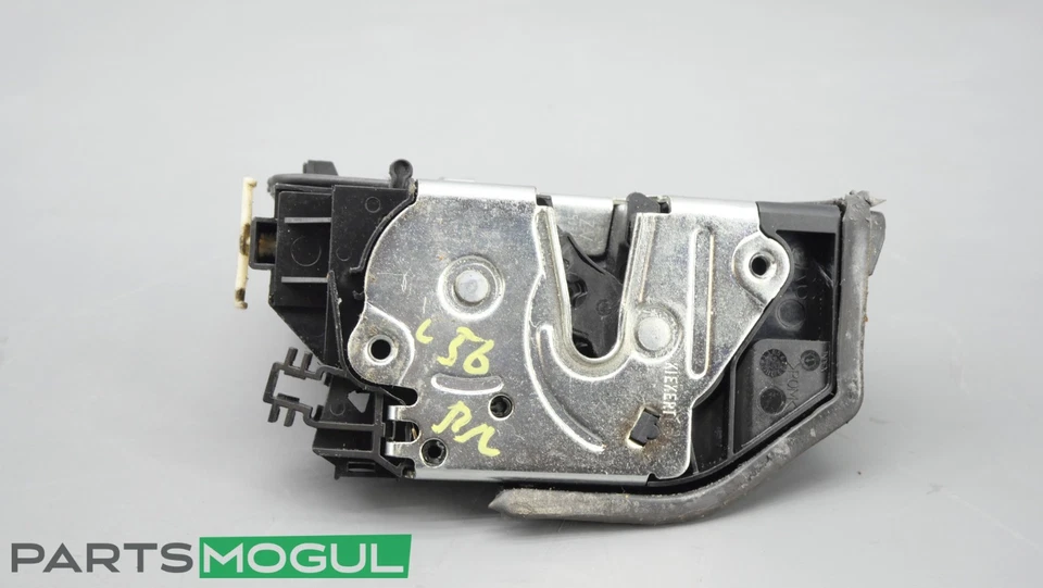 Actuador de bloqueo de pestillo de puerta lateral derecha trasera BMW 328i ActiveHybrid 3 2012-2016 OEM Foto 1 de 4