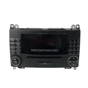 Reproductor CD Mercedes-Benz Clase B (W245), OEM A1698700689 - Imagen 1 de 4