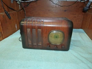 Vintage AM/SW Holz Tisch - Röhrenradio funktionstüchtig Clinton - Bild 1 von 18
