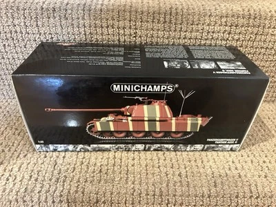 Minichamps 1:35 German Panther Ausf G, Oderfront 1945 No. 3500190002 - Image 1 of 4