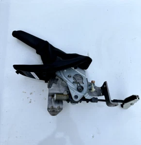 Cubierta de palanca de freno de mano para BMW E92 OEM M3 900777 65 V8 E90 E93 - Imagen 1 de 3
