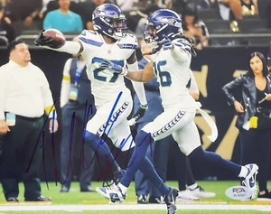 Tariq Woolen Signed Autographed Seattle Seahawks 8x10 Photo PSA/DNA COA - Picture 1 of 2