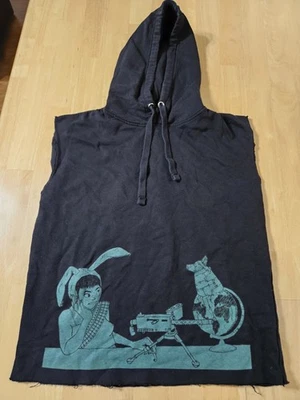 Camiseta con capucha negra sin mangas Bunny Ears Girl With Machine Gun talla M @F1 Foto 1 de 4