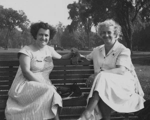 Two Cute Old Ladies Women Friends Portrait Bench Park 1950s - Picture 1 of 3
