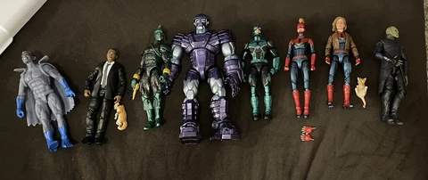 Kree Sentry BAF Captain Marvel Marvel Legends Wave x8 Figures 2019 Cover