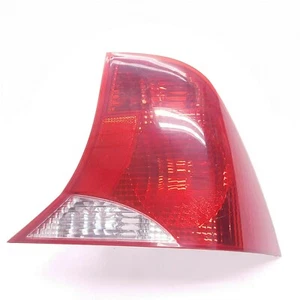 2000 - 2004 FORD FOCUS SEDAN Rear Brake Turn Tail Light Lamp PASSENGER SIDE OEM - Picture 1 of 4
