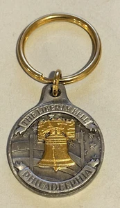 Vtg 90s PHILADELPHIA "THE LIBERTY BELL" 2-Sided Solid Pewter Metal Keychain - Picture 1 of 16
