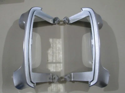 Genuine 2010 Holden Epica EP CDX 2.5L AUTO 2007-2011 Center Steering Wheel Bezel - image 1 of 4