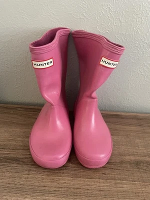 PINK CHILD'S HUNTER RAIN BOOTS, SZ 9 Fair Condition  - Image 1 of 4