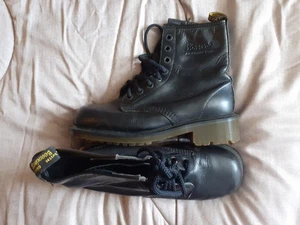 Excellent! The Original! Vintage DR. MARTENS Black Soft Leather Combat Boots UK7 - Picture 1 of 20