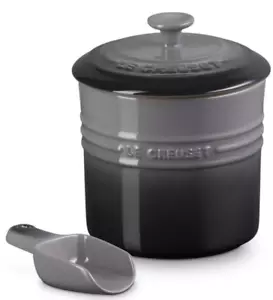 Le Creuset Pet Food Container with Scoop Flint Dog Cat Food Stocker Japan NEW - Picture 1 of 10