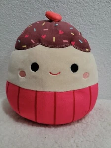 Squishmallows 8" Elpha the Cupcake Valentine's 2023 Plush - Picture 1 of 3