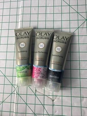3 Oil Of Olay Scrubs Hydrating Pore Perfecting Detoxifying 4.2 Fl Oz Lot Face - Image 1 of 4