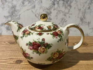 Royal Albert Old Country Roses Fine China 1998 Teapot - Picture 1 of 10