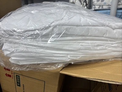 KING Pack of 12 Fitted Sheets-White, 200 TC, Poly-Cotton Blend, Hotel Quality, - Image 1 of 3