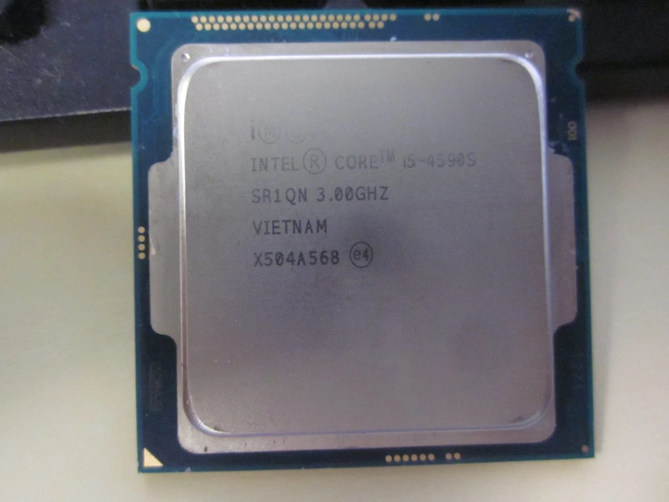 CPU Intel Core I5-4590S 3,0 GHz 6 MB LGA1150 SR1QN Foto 1 de 1