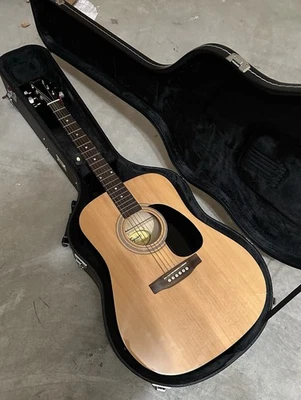 FENDER Squier  Acoustic Guitar with leather And Velvet Case Included - Image 1 of 4