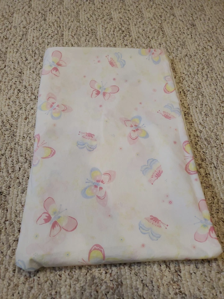 Sábana plana Pottery Barn Kids tamaño doble mariposas rosa amarillo azul Foto 1 de 1