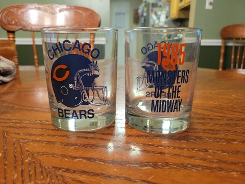 Vintage Chicago Bears 1985 Monsters Of The Midway 12 Oz Drinking Glass Lot of 2 Cover