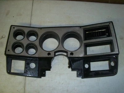 Оригинальный заводской ободок приборной панели 84-88 Chevy GMC Truck C10 K5 K10 квадратный кузов GM - Изображение 1 из 4