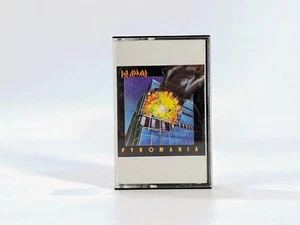 Def Leppard Pyromania CASSETTE Tape 1983 Mercury PolyGram Records Zomba Inc - Picture 1 of 3