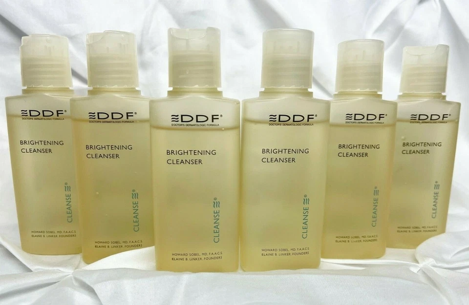 Limpiador iluminador DDF 2 fl. oz. Limpiador facial (paquete de 6)  Foto 1 de 4