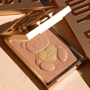 Bronceador TOO FACED Teddy Bare It All Honey Bun Glow ~ Iluminador y bronceador, edición limitada - Imagen 1 de 9